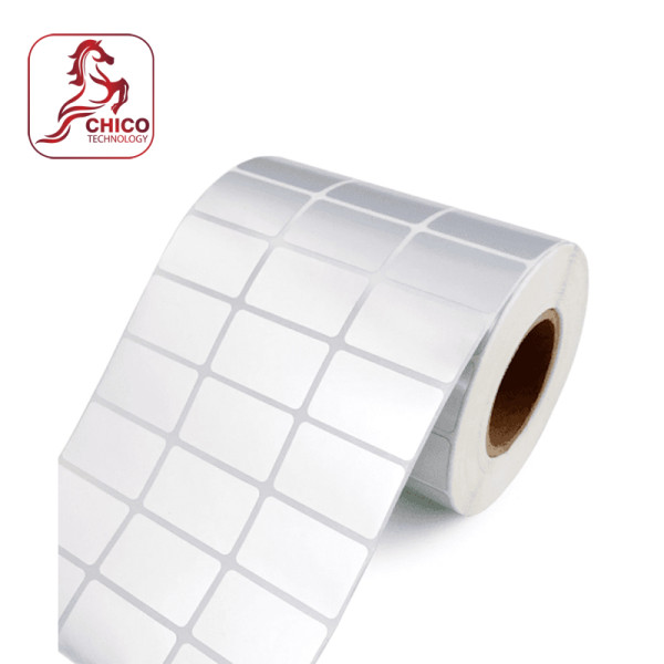 Giấy in mã vạch xi bạc 3 tem 28x18x100M, bo góc